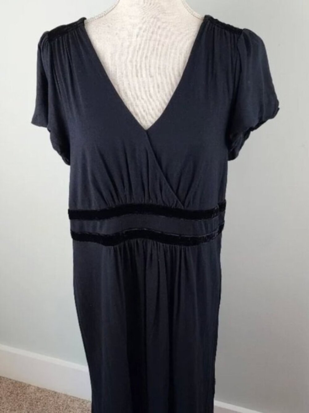 Juicy Couture Elegant Black Midi Dress